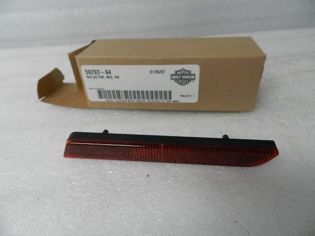 NOS NEW OEM HARLEY RIGHT HAND REFLECTOR RED 59293-94