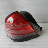 NEW NOS OEM 2000-2011 FORD CROWN VICTORIA REAR TAIL LIGHT 4W7Z-13405-BAC