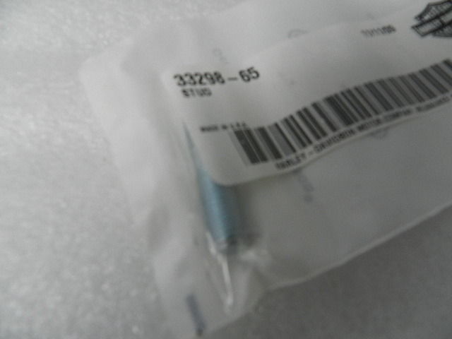 NOS OEM NEW HARLEY STUD 33298-65