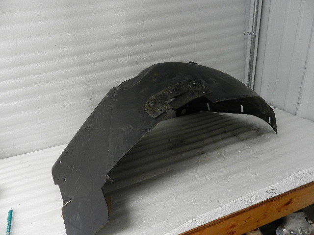 NEW 1992-1995 DODGE VIPER INNER FENDER WELL SPLASH SHIELD RIGHT 4709363