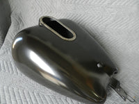 
              NEW HARLEY TOURING EVO PRIMED GAS TANK OEM 61356-95
            