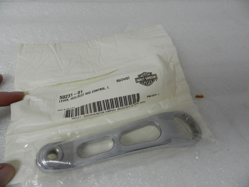 NOS ORIGINAL HARLEY HEELREST MID CONTROLS 50231-01