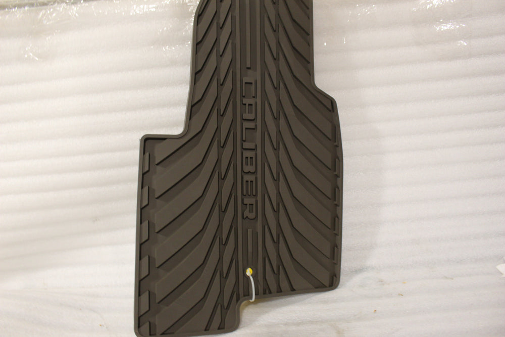 NOS NEW DODGE CALIBER SLUSH FLOOR MATS 82209642AC