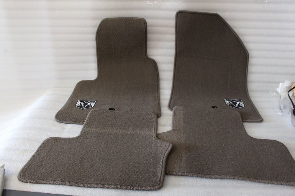 NEW OEM DODGE 2008-2012 DODGE CALIBER FLOORMATS 82211428AB