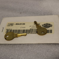 NEW OEM HARLEY SET OF KEYS 71583-85  0135