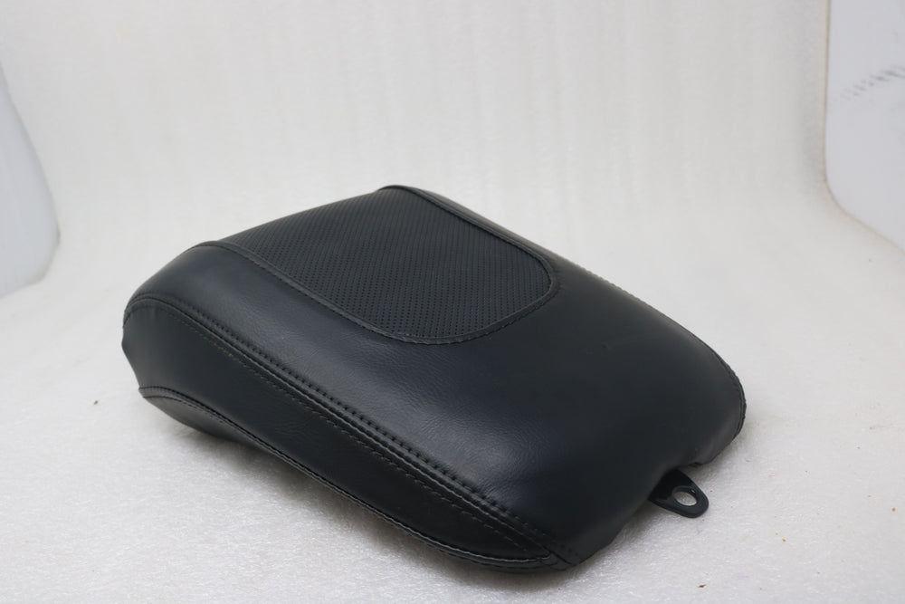 OEM NTO 2018 AND NEWER HARLEY FLFBS PASSENGER SEAT PILLION 52400275